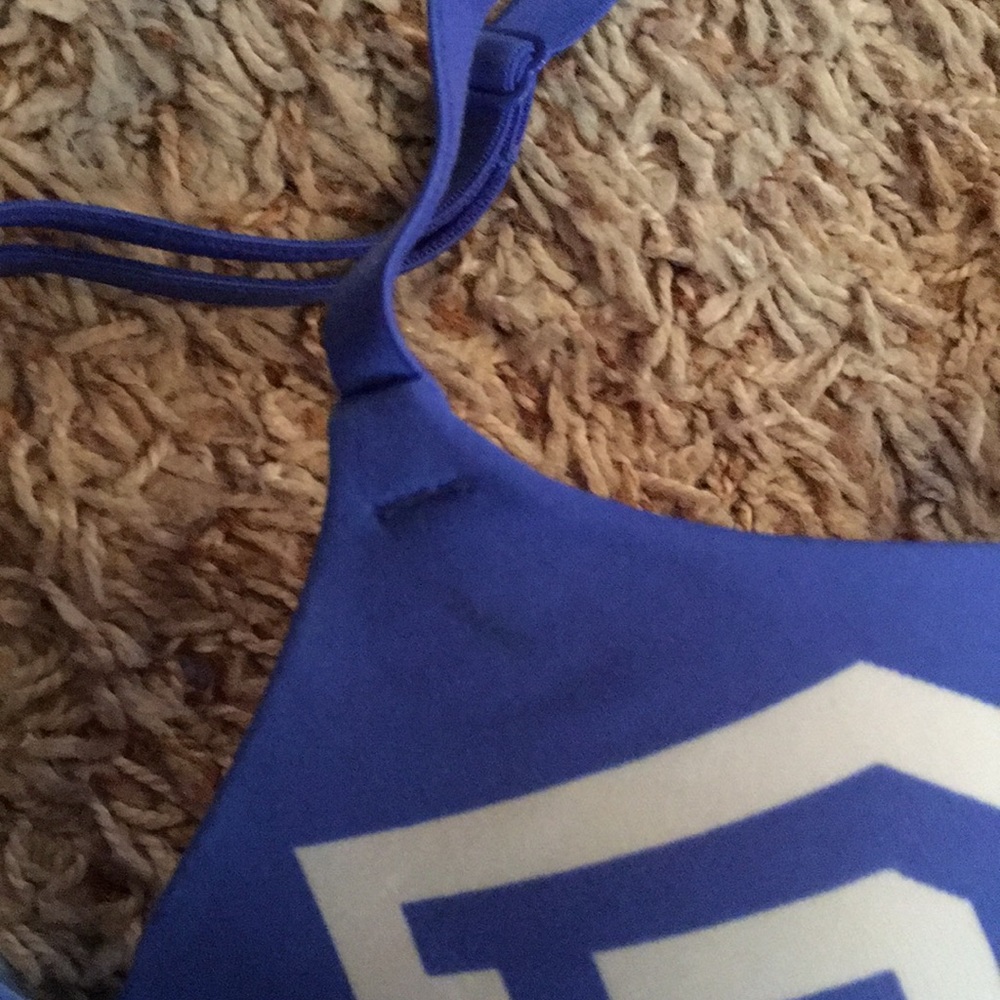 PINK vs bra! - Picture 5 of 5